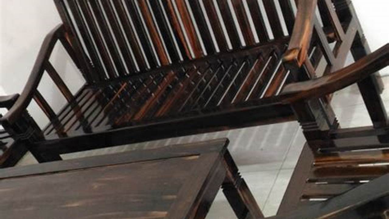 Kursi Kayu Ebony Minimalis Dari RupaRupa, Rekomendasi